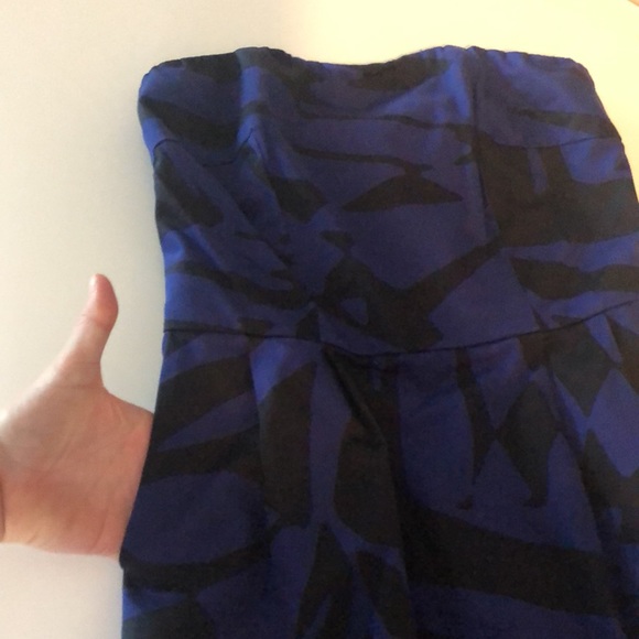 Express strapless dress - Picture 4 of 7